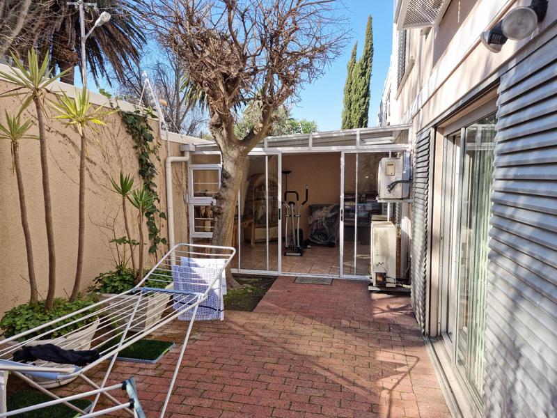 2 Bedroom Property for Sale in Rondebosch Western Cape